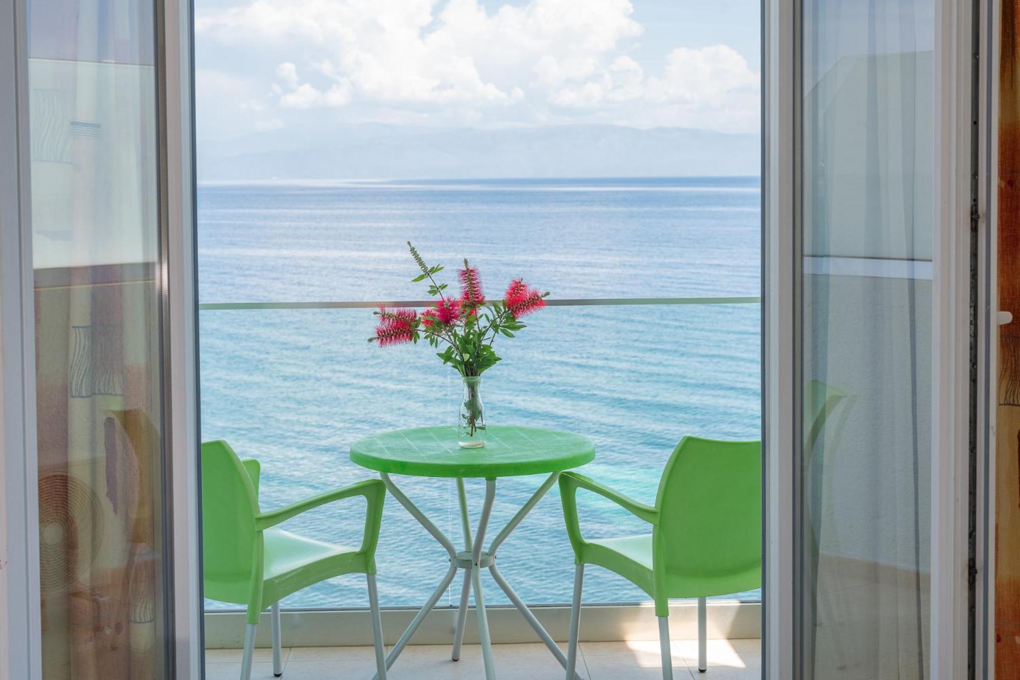 Отель Corfu Maris Бенитсес Экстерьер фото